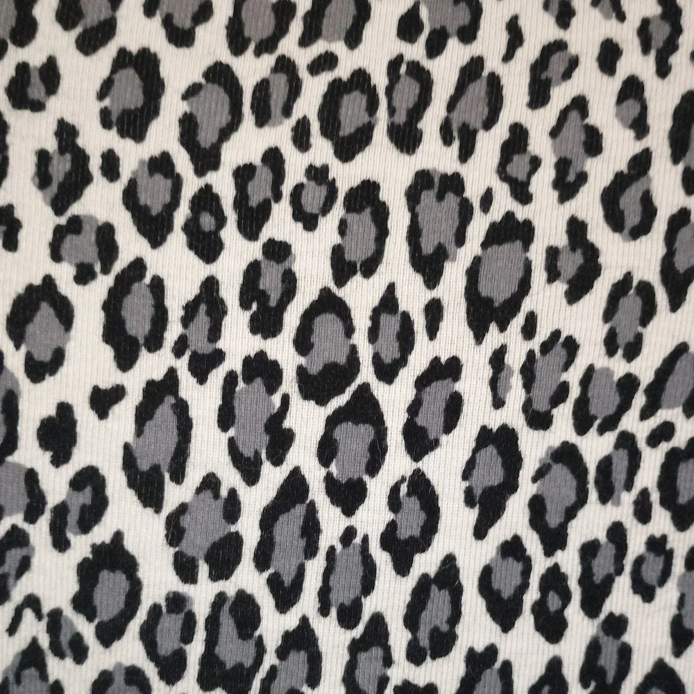 JNY Jones New York Sport Leopard Print Long Sleeve Top - Sz M - Picture 10 of 11